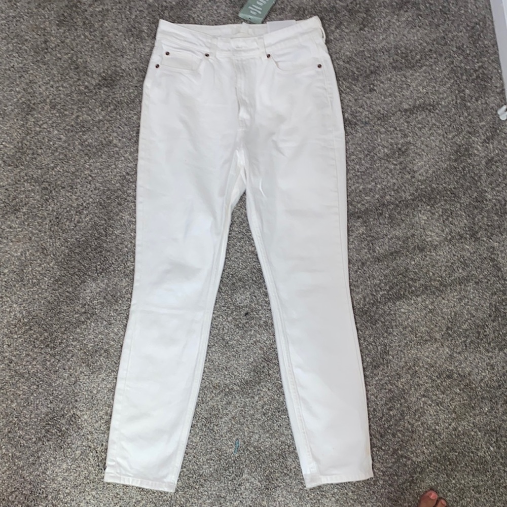 High waisted white jeans